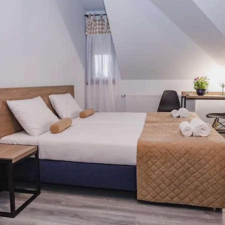 Hotell Do Poduchy